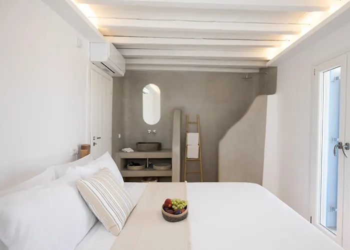 Sunrise - Sea View Private Pools